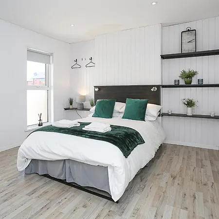 Oyo Queens Quarter Belfast Esterno foto